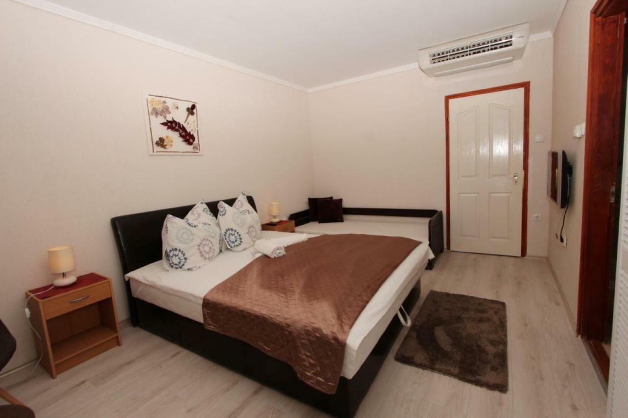 Ariel Apartmanok Siofok Luaran gambar